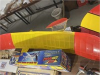 AIRPLANE RED & YELLOW WING