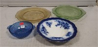 4 Pieces Of Assorted Vintage Dishware