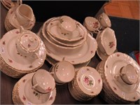 80 pieces of Federal Shape Syracuse china,