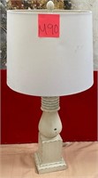 43 - NEW WMC TABLE LAMP W/ SHADE (M90)