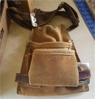 Leather carpenters tool pouch/tape measure