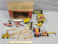 Tin Litho Farm Toys & Playset Accessories