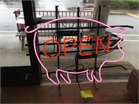 Neon Pig/Open Sign  22 x 18T