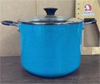 Cook Home pot with lid