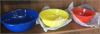 3 Pyrex glass bowls