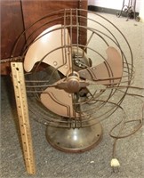 GE oscillating fan runs