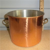 copper plated cook pot w/brass handles 7" dia. 6