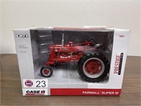 Farmall Super M - 1/16 Scale