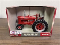 Farmall M - 1/16 Scale