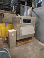 Ice-O-Matic B1208P Commercial Ice Machine w/Bagger