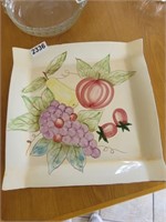 SERVING PLATE