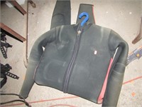 FULL WET SUIT -- L 5