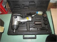 1/2" AIR IMPACT WRENCH W/ SOCKETS