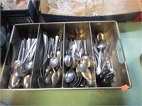 STAINLESS FLATWARE & TRAY
