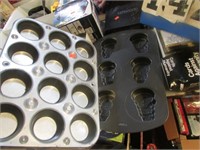 3-- MUFFIN PANS