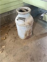 Milk can lead does not fit right