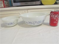 Two Nesting Pyrex Bowls, white and Blue