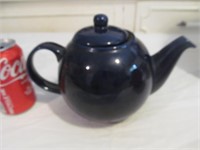 London Pottery Globe, Blue Teapot