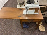 Vintage Singer Touch And Sew Sewing Machine In Hid