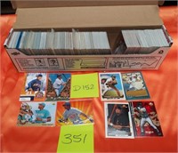 351 - BOX OF BASEBALL TRADING CARDS (D152)
