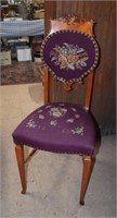 NICE UPHOLSTERED PIANO CHAIR