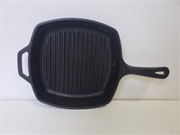 10.5" Lodge Cast Iron Square Skillet Grill Pan
