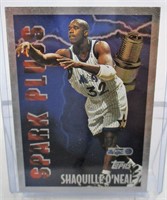 1996 Topps Shaquille O'Neal Sparkplugs Card