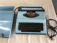 Vintage Royal Saturn Electric Typewriter