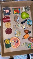 Brown's Thurmont Auction 23 Collectibles, Toys, Household