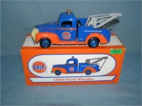 Vintage Gulf cast metal Toe Truck with original bo