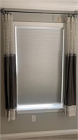 2 LEVOLOR BLINDS 33 x 58 IN