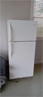 FRIGIDAIRE 16.5 CUBIC FOOT REFRIGERATOR/FREEZER