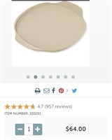 Pampered Chef LARGE ROUND STONE
Take your pizza