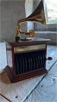 Harmonique vintage mini record player