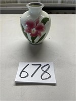 2 Matching Flower Vase