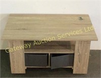 Small coffee table with drawers (31.5x15x16.5)