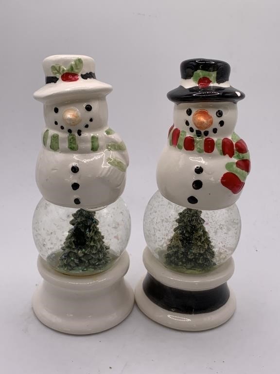WED SPECIALTY FIGURAL SALT AND PEPPER SHAKERS