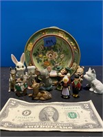 Porcelain mini figurines and plate