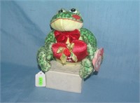 Vintage hug me frog plush toy