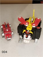 Matchbox motorized Black Lion and K/O Red Lion