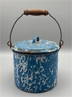 ANTIQUE BLUE & WHITE SWIRL AGATE BERRY PAIL