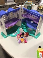 Fisher price house with 3 dolls