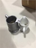 (2) mugs