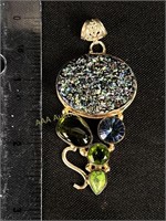 Sterling & treated crystal pendant. Total weight: