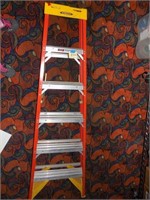 fiberglass step ladder