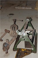 Pipe Vise, Roller and Iron