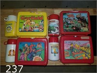 Vintage lunchboxes w. Thermos Dino Riders+