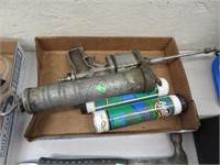 Air grease gun & 2 tubes of grease