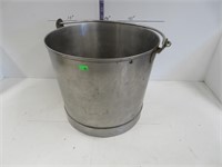 stainless steel pail
