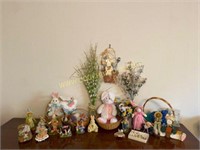 Nice Lot of Easter Decorations